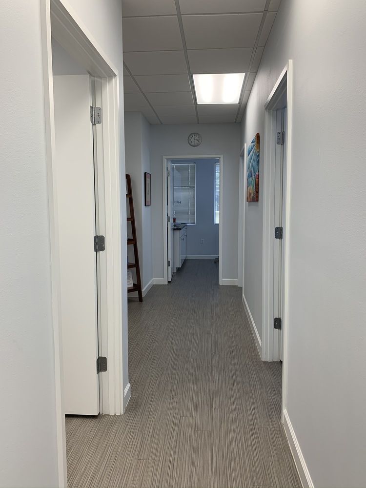 Ridgegate Medical Center: 5664 Bee Ridge Rd, Sarasota, FL 34233